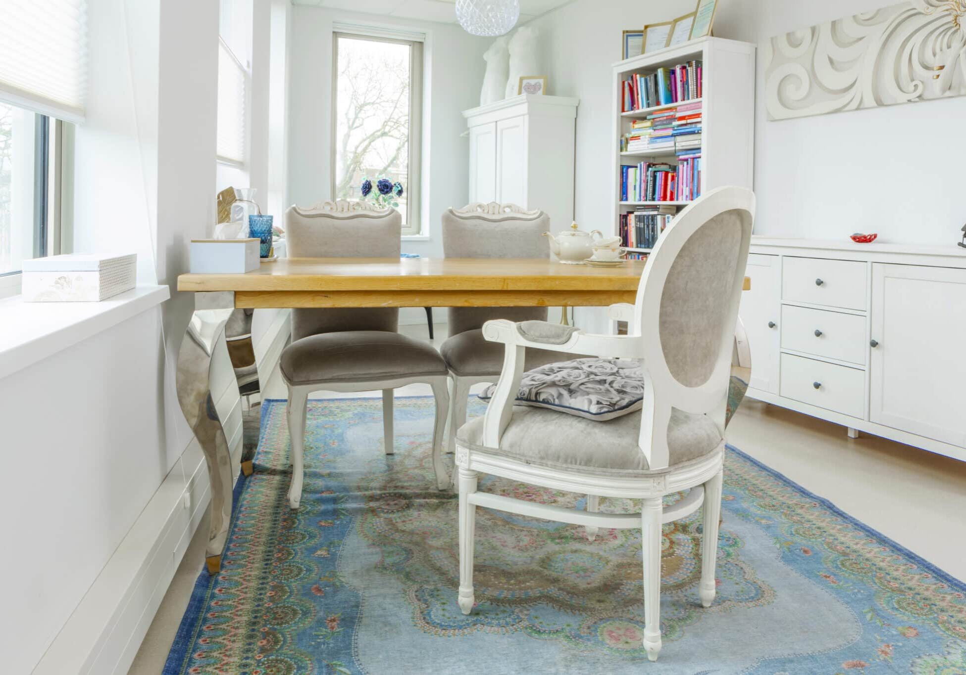 Seksuoloog Astrid Kremers in haar praktijkruimte